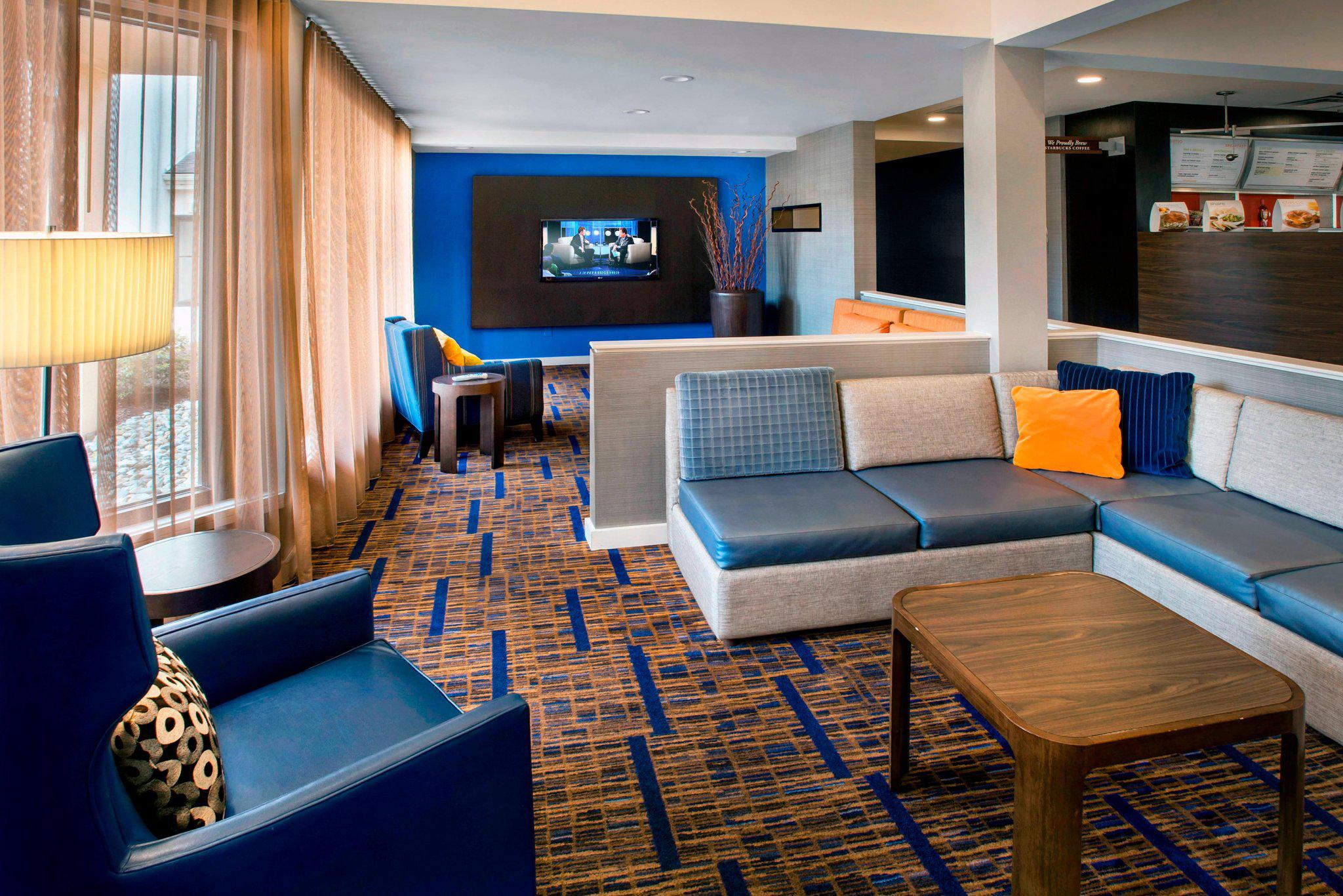 Courtyard by Marriott New Haven Wallingford Photo