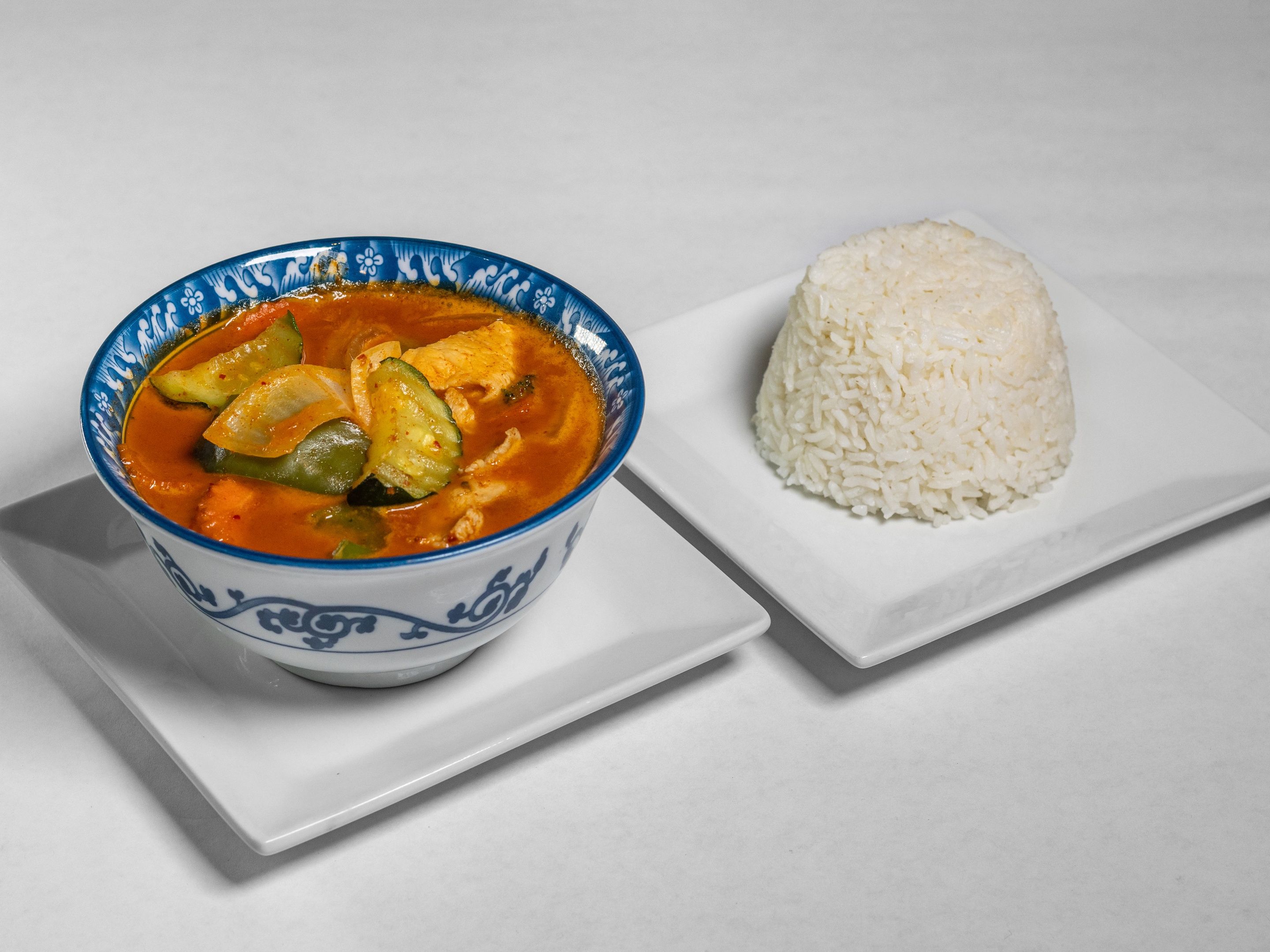 Kang Phet (Red Curry) Dinner