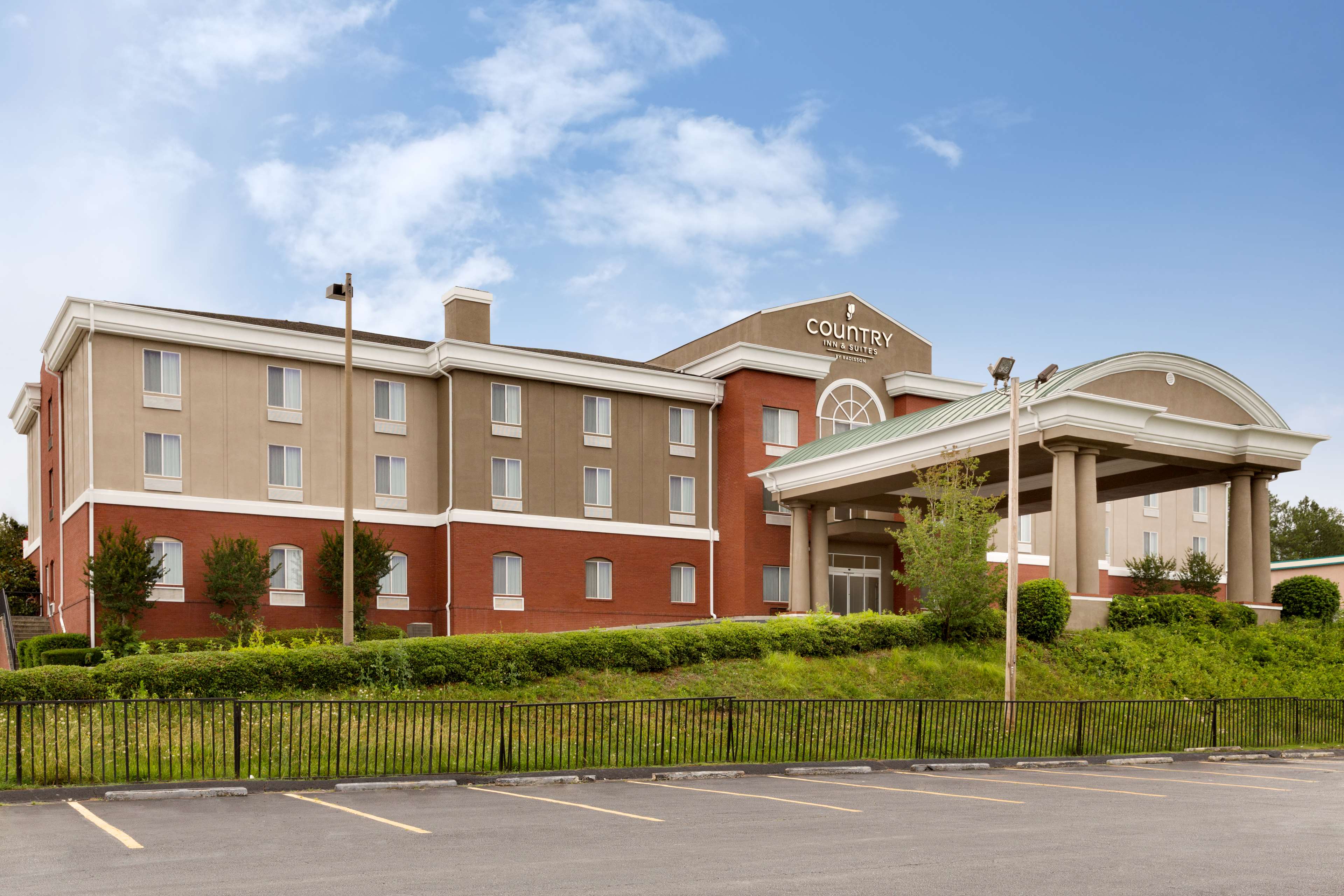 Country Inn & Suites by Radisson, Commerce, GA Photo