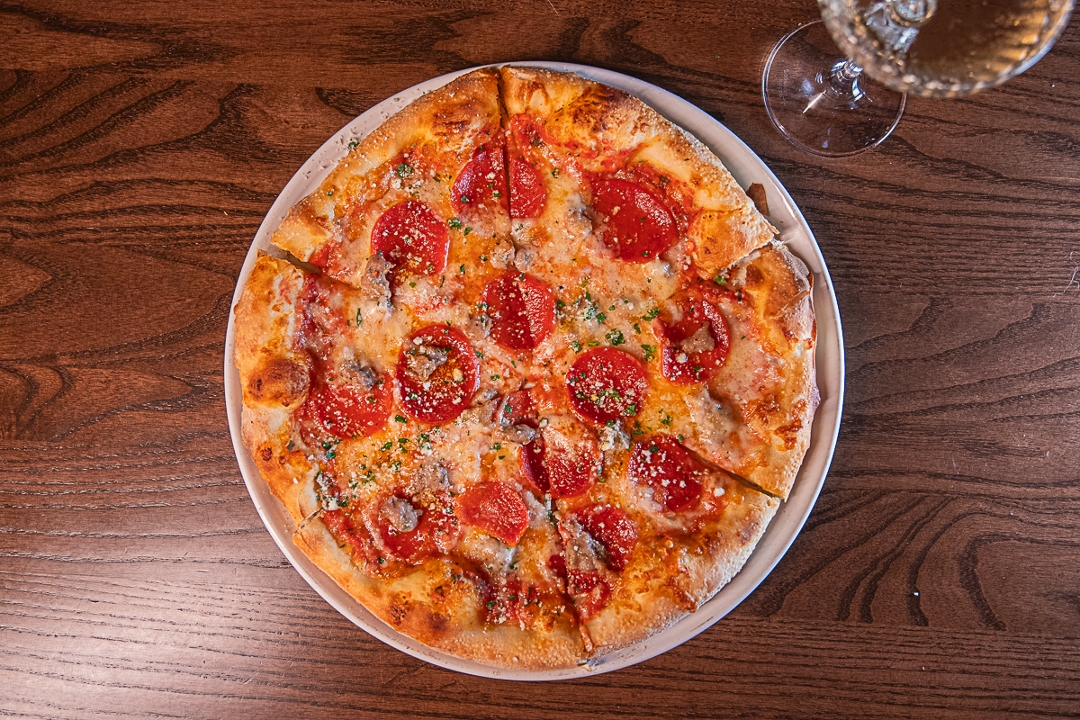 JOE'S FAVORITE PIZZA