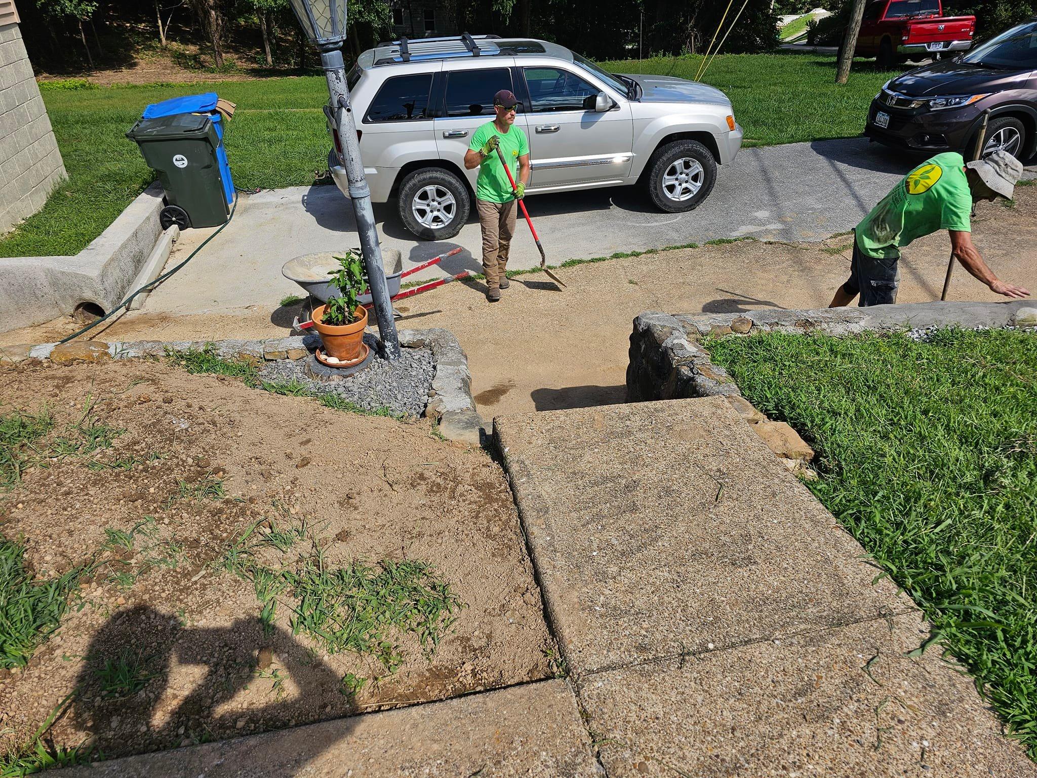 Chattanooga Landscaping Pros Image