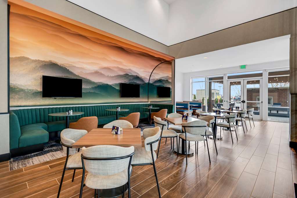 DoubleTree by Hilton Asheville Downtown Image