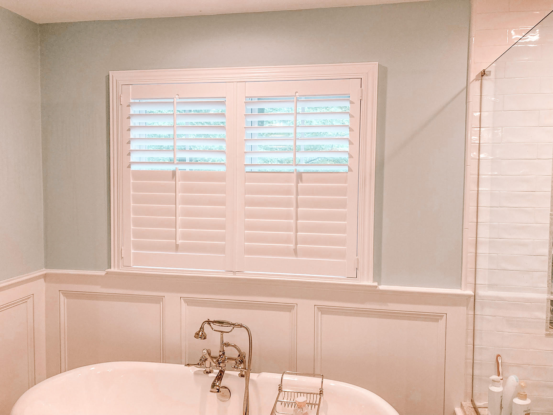 Shutters in this modern bathroom add privacy and style in Freehold, NJ