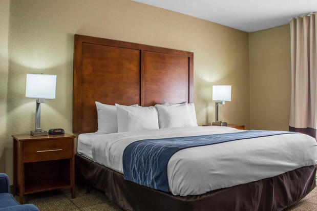 Images Comfort Inn & Suites at Talavi