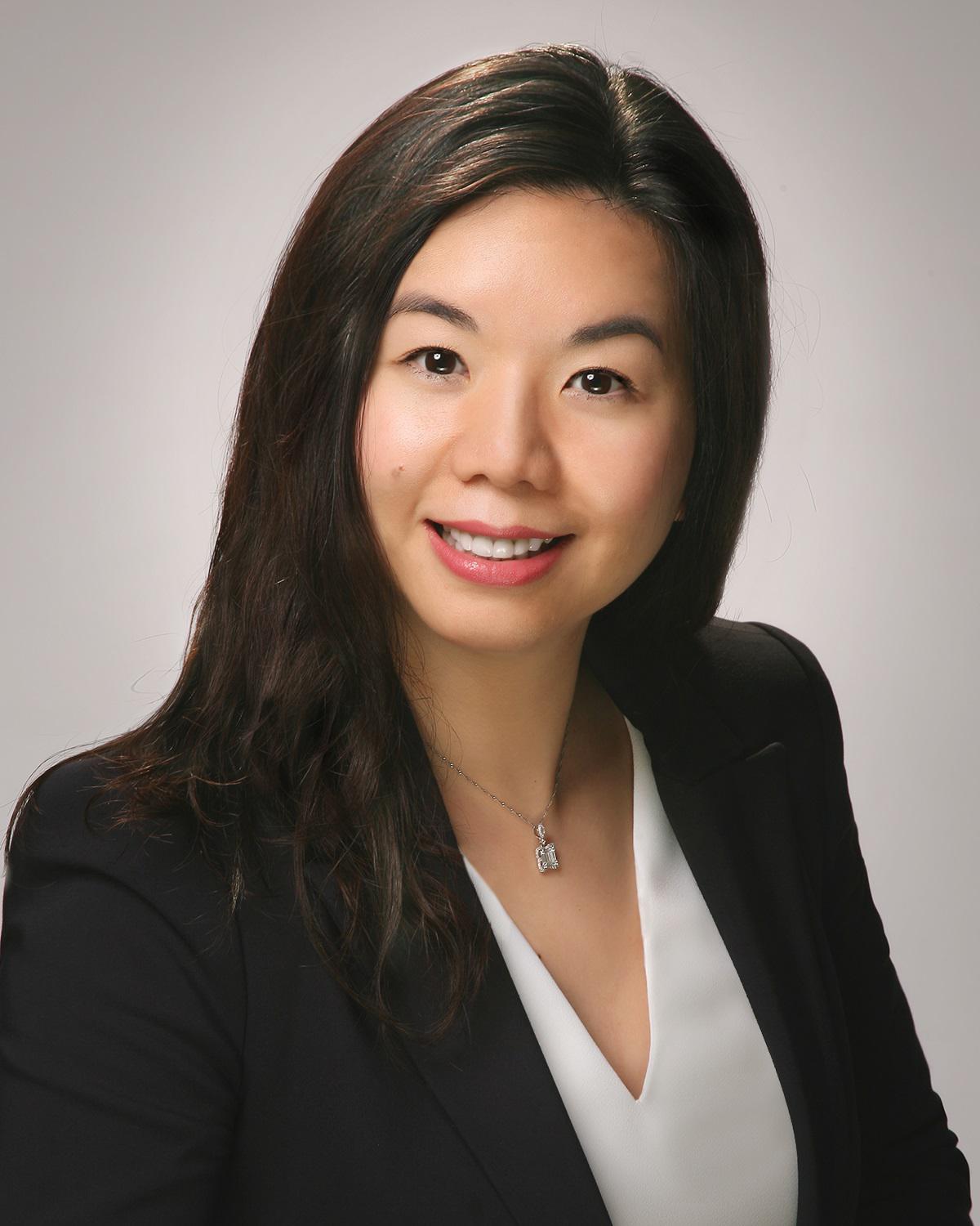 Angie Feng - Private Client Advisor Photo