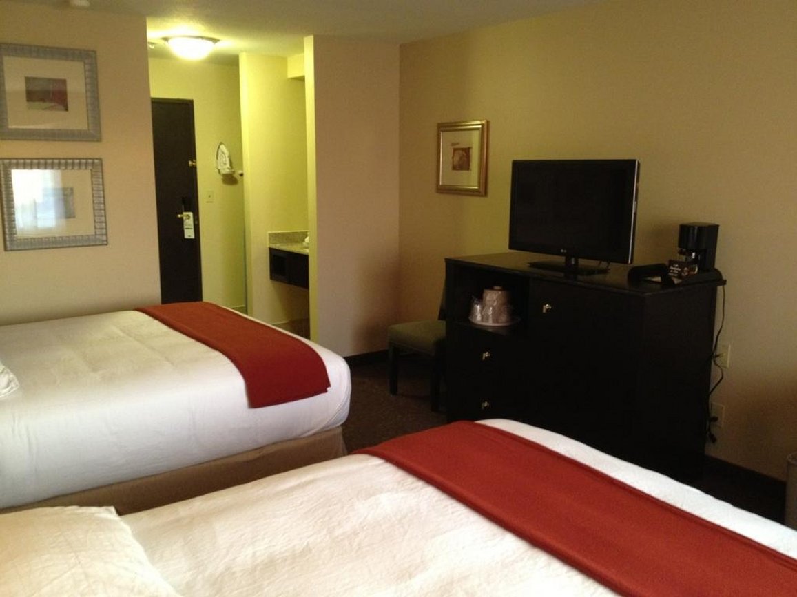 Holiday Inn Express & Suites Phoenix Tempe - University Photo