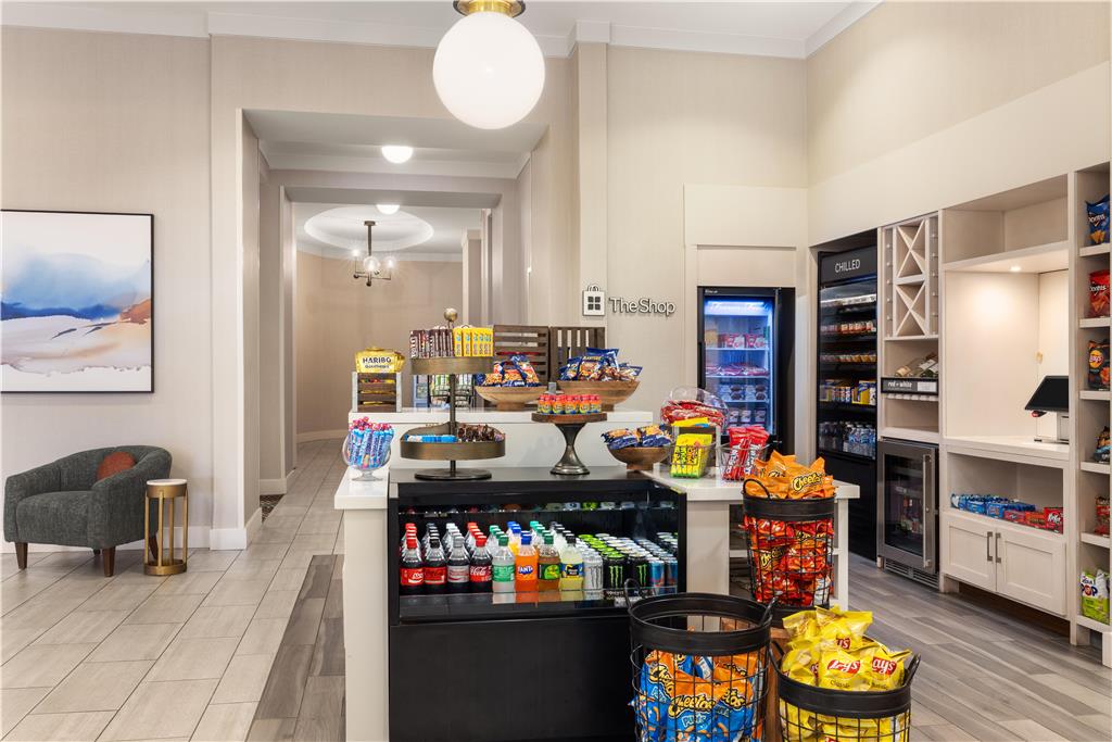 Hilton Garden Inn Arlington Shirlington Image