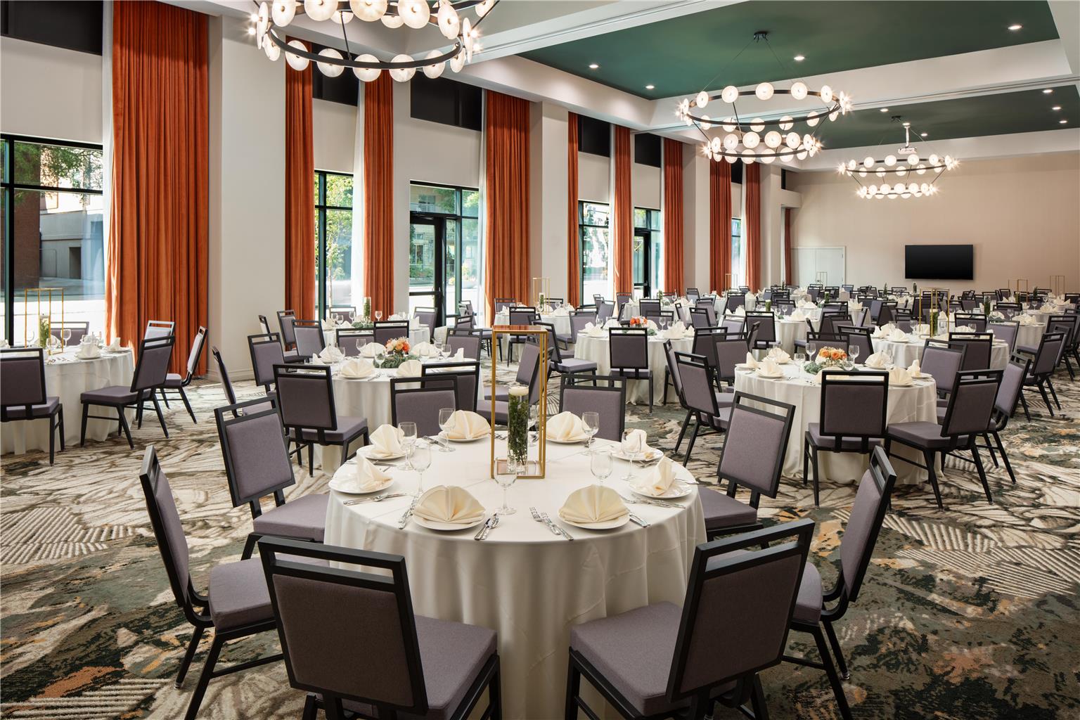 Embassy Suites by Hilton Chattanooga Downtown Image