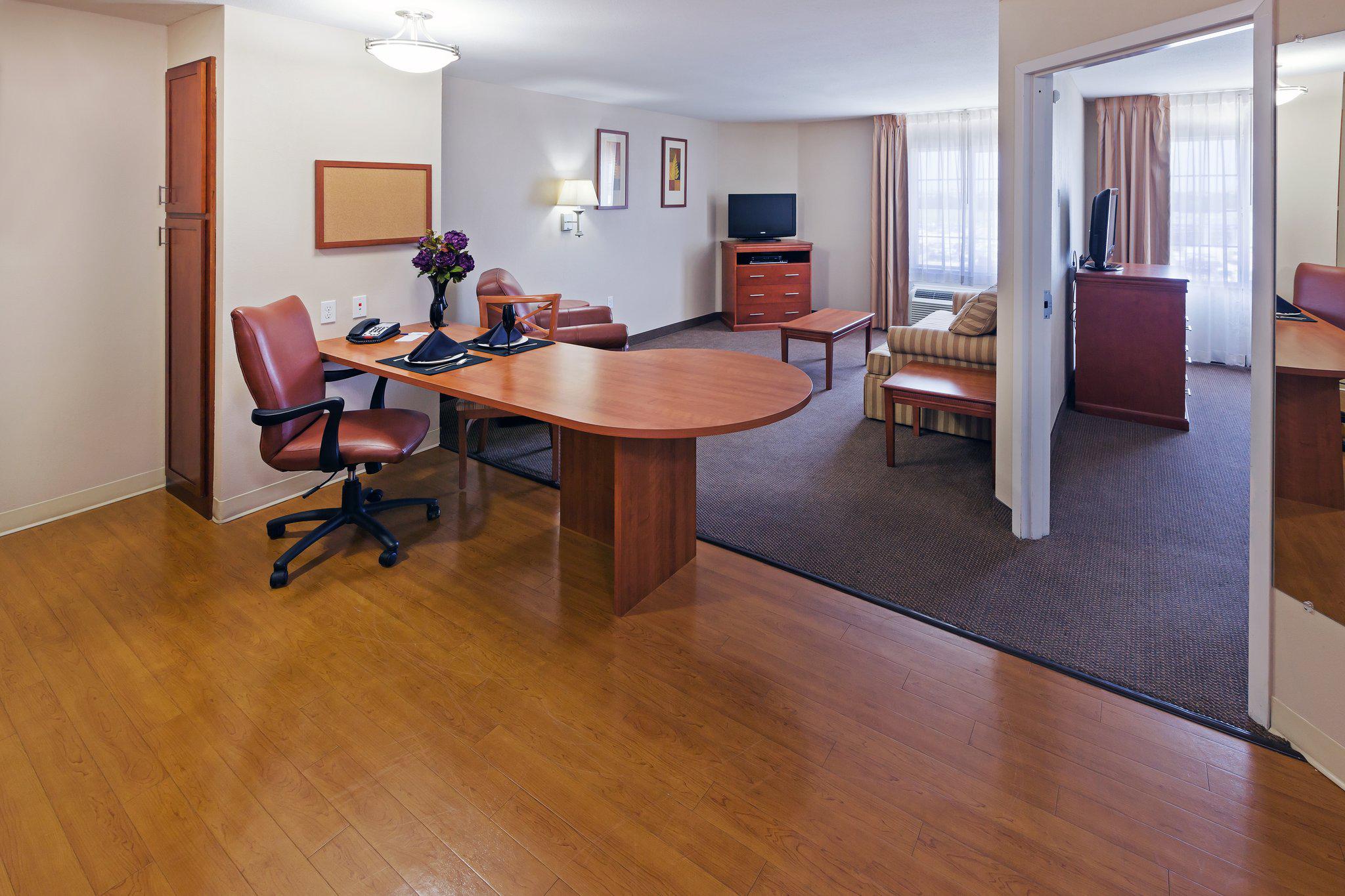 Candlewood Suites Ardmore Photo