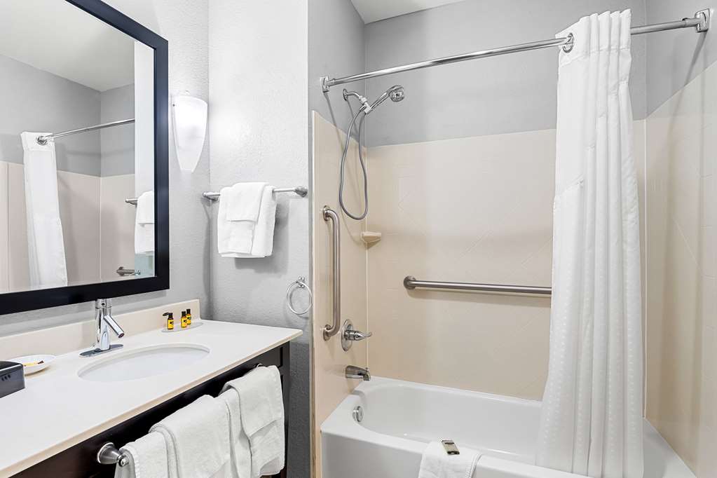 Best Western Plus Magee Inn and Suites Image