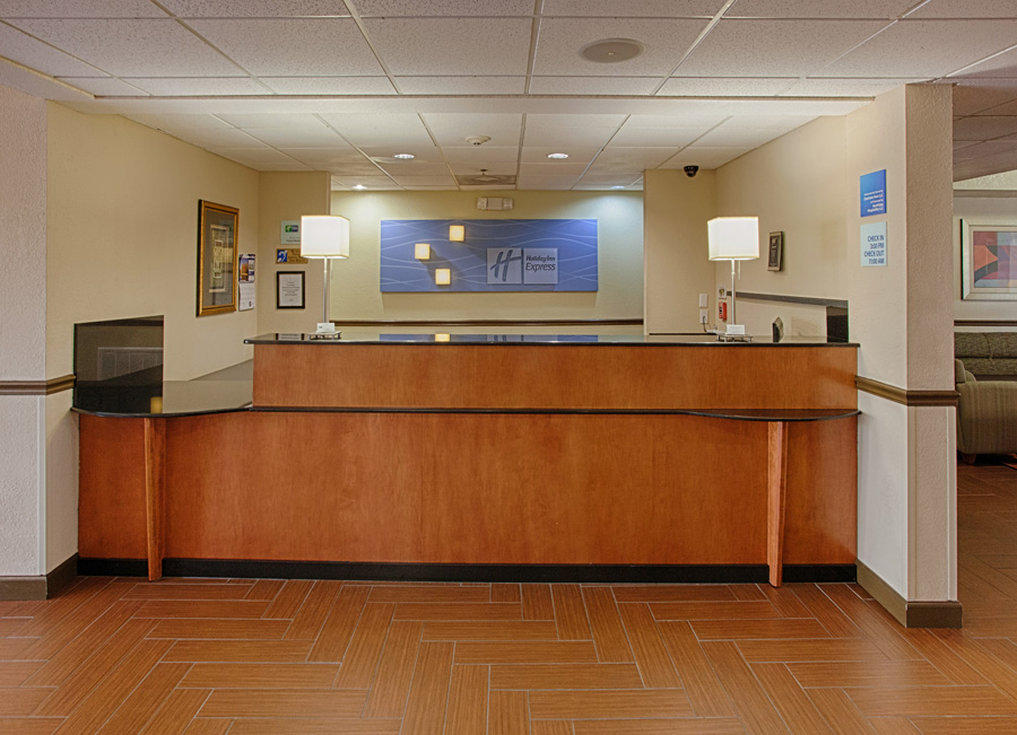 Holiday Inn Express & Suites Port Charlotte Photo