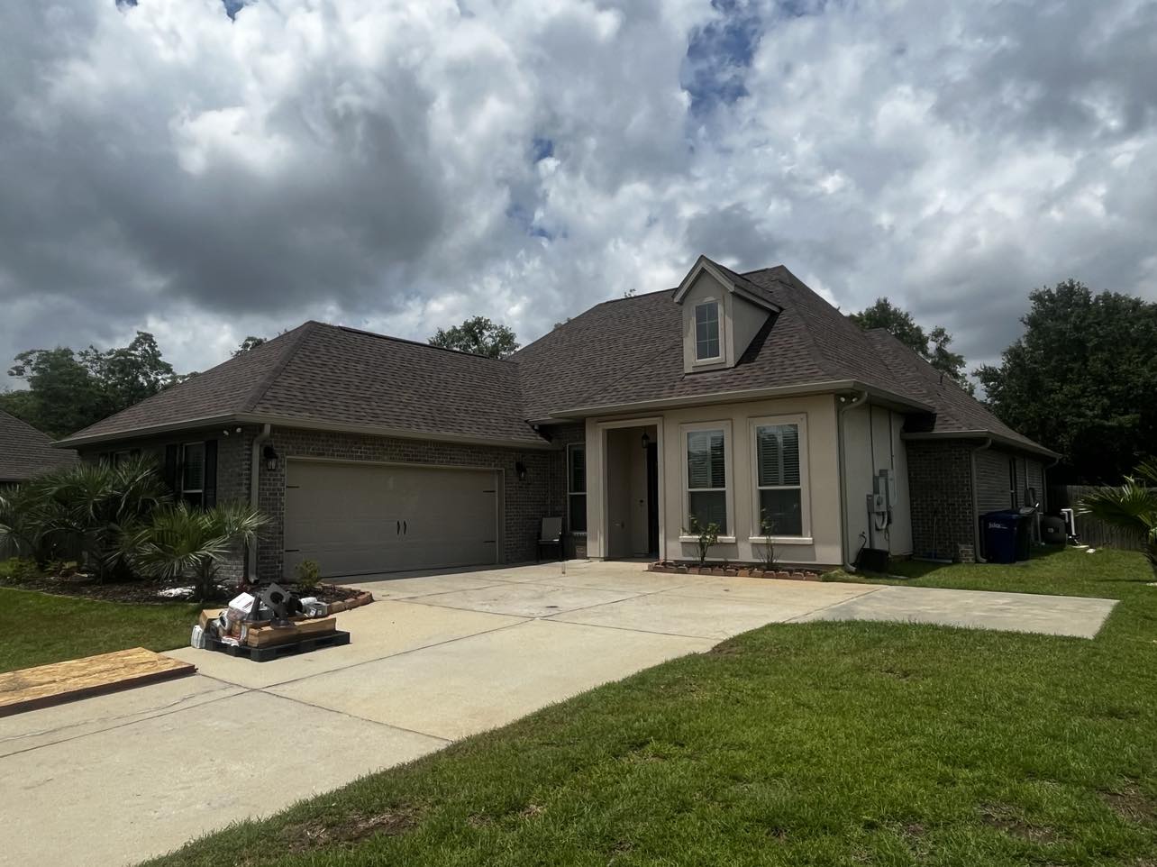 Southern Gutters LLC Image