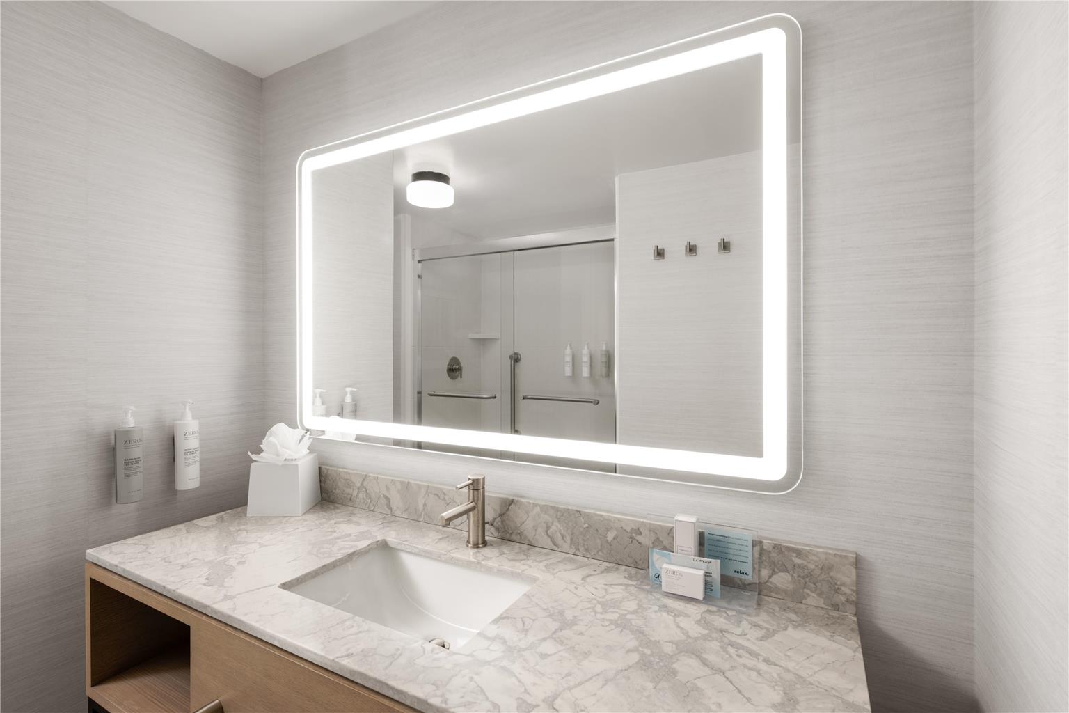 Hampton Inn & Suites Oakland Airport-Alameda Image