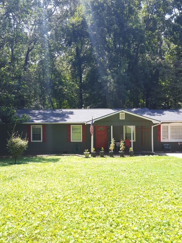 Four Seasons Roofing & Repair Inc. Image