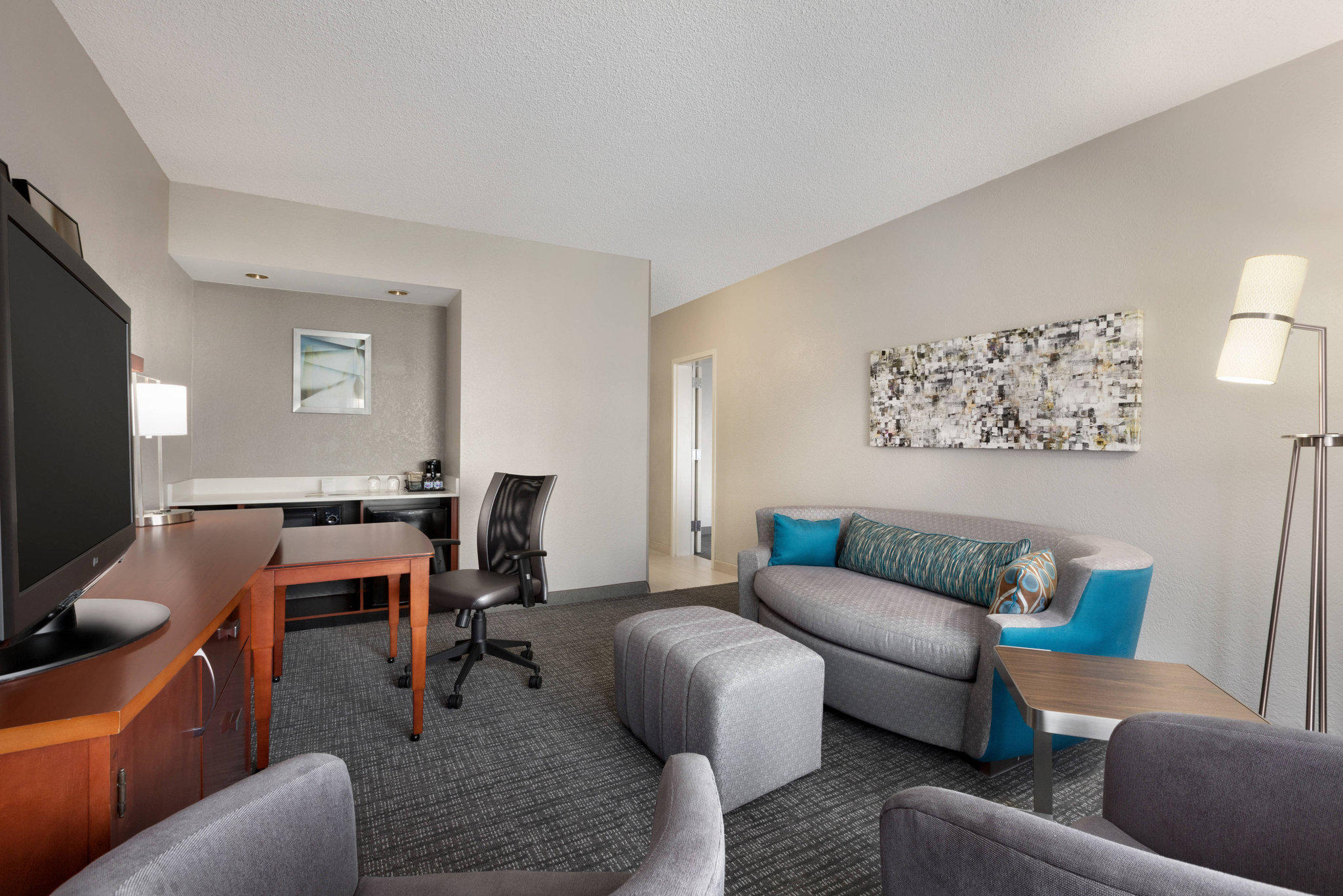 Courtyard by Marriott Fort Myers Cape Coral Photo