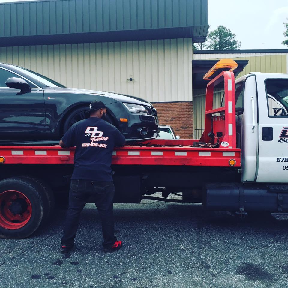 D &amp; D Towing llc Logo