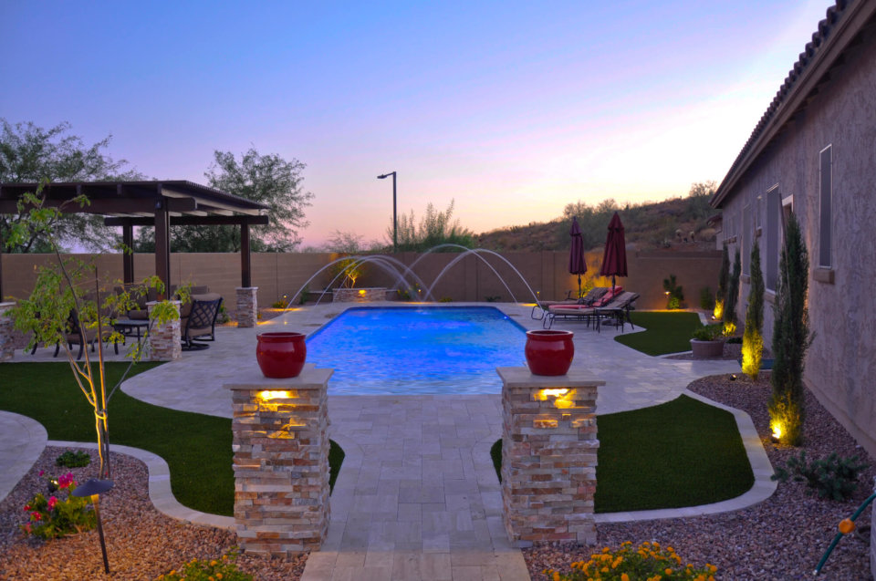 How to Hire the Right Landscaping Pool Builders in Phoenix, AZ