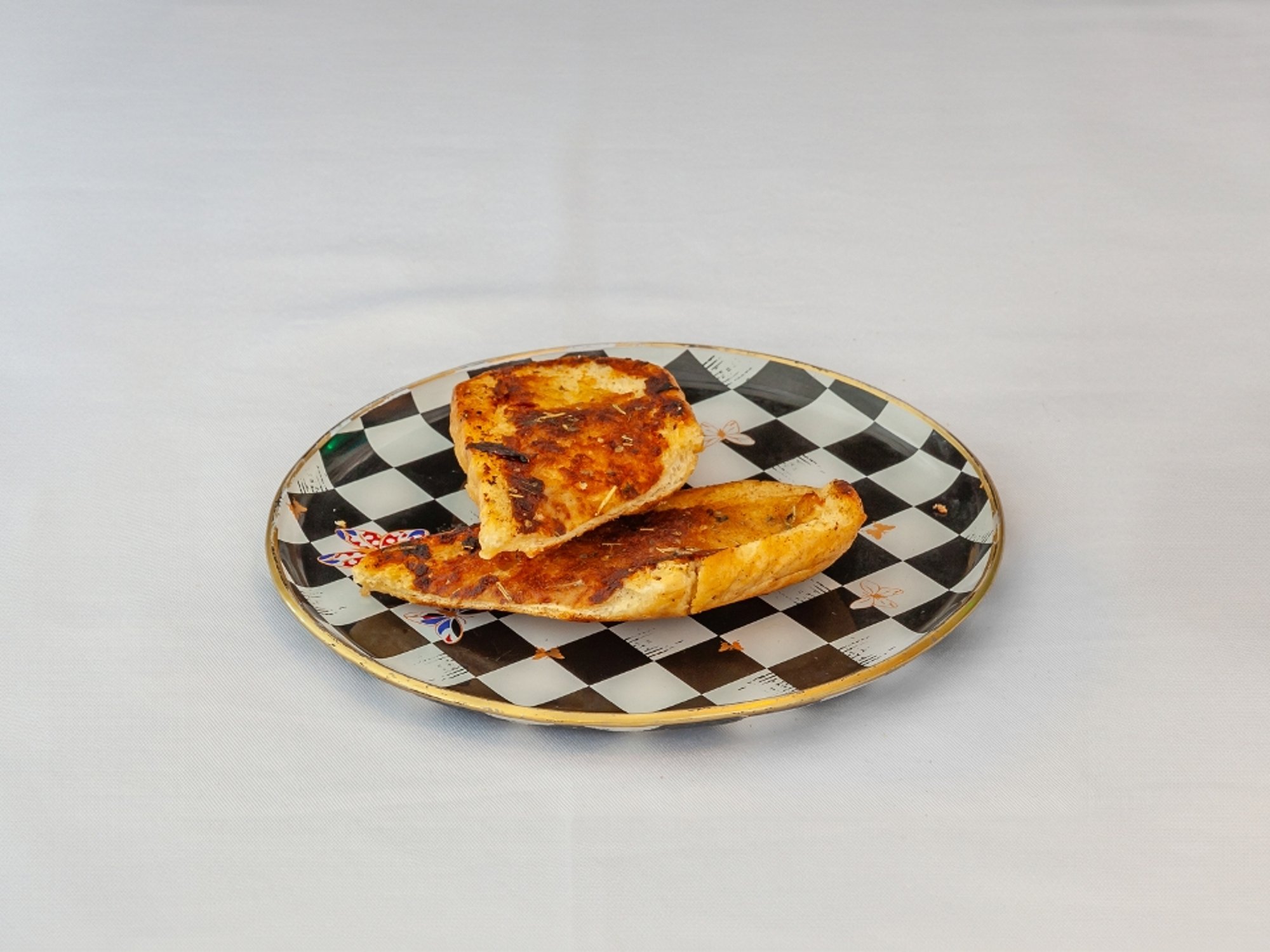 GARLIC BREAD