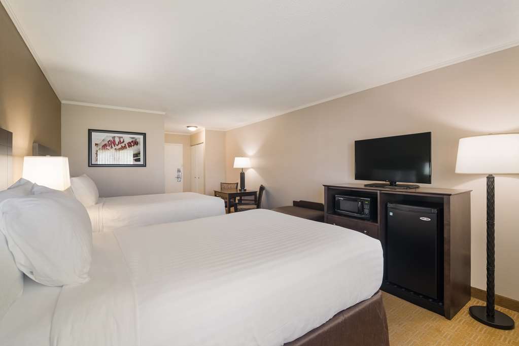 Best Western University Inn Image