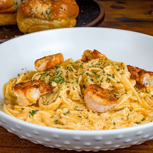Linguine Pasta with Lobster Sauce