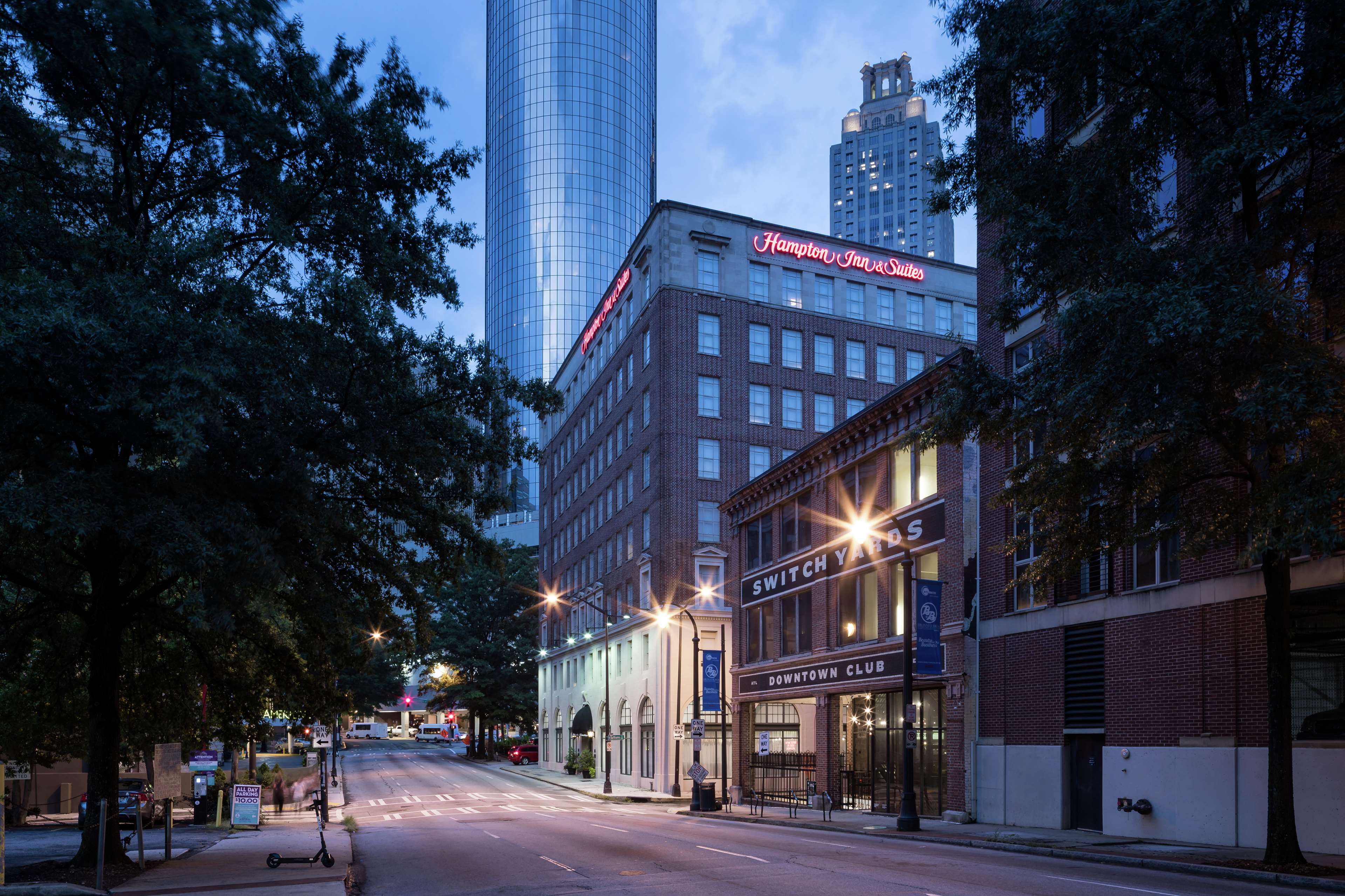 Hampton Inn & Suites Atlanta-Downtown Photo