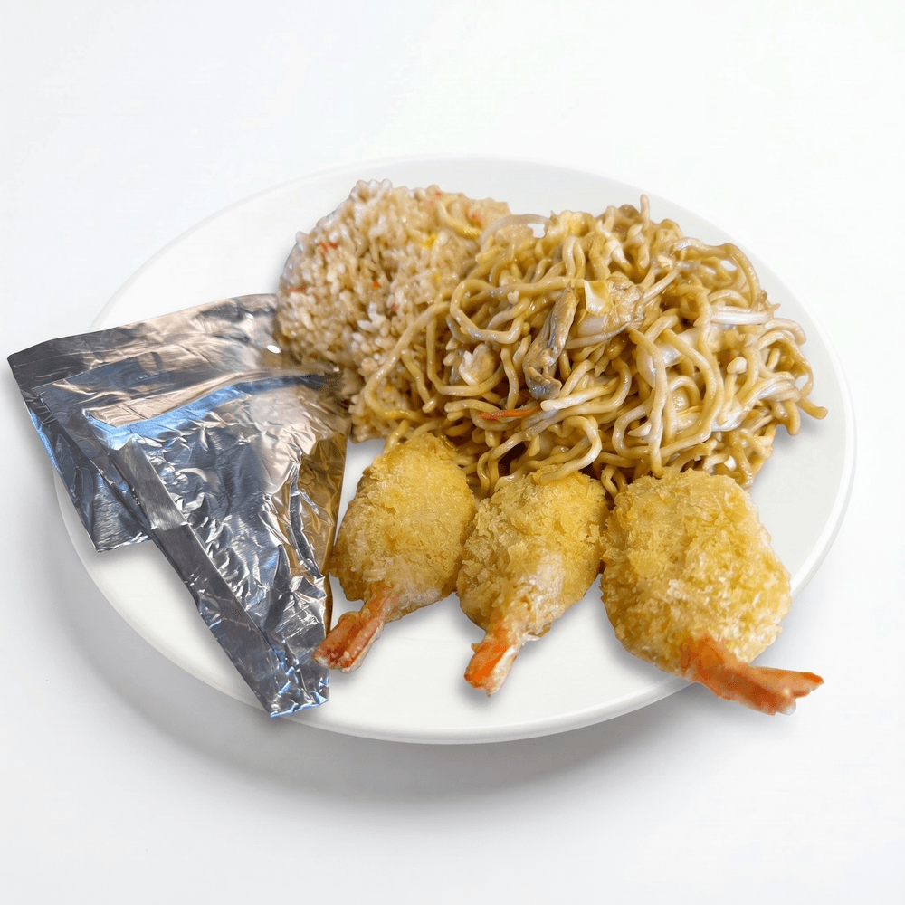 C16. Fried Prawns & Chicken in Foil