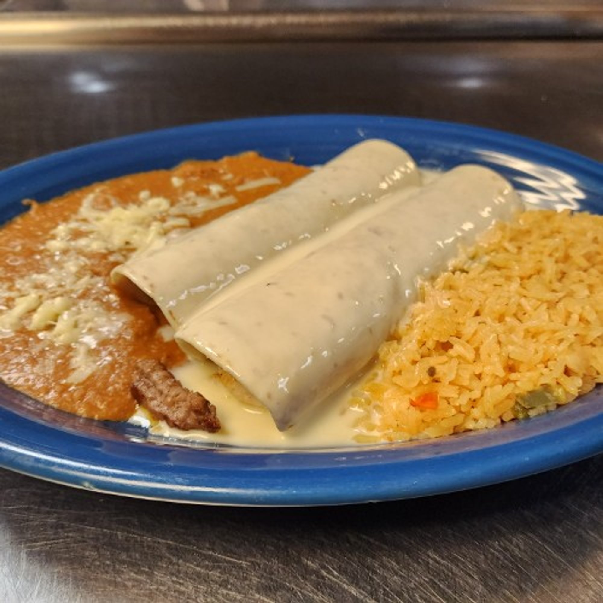 Lunch White Burritos