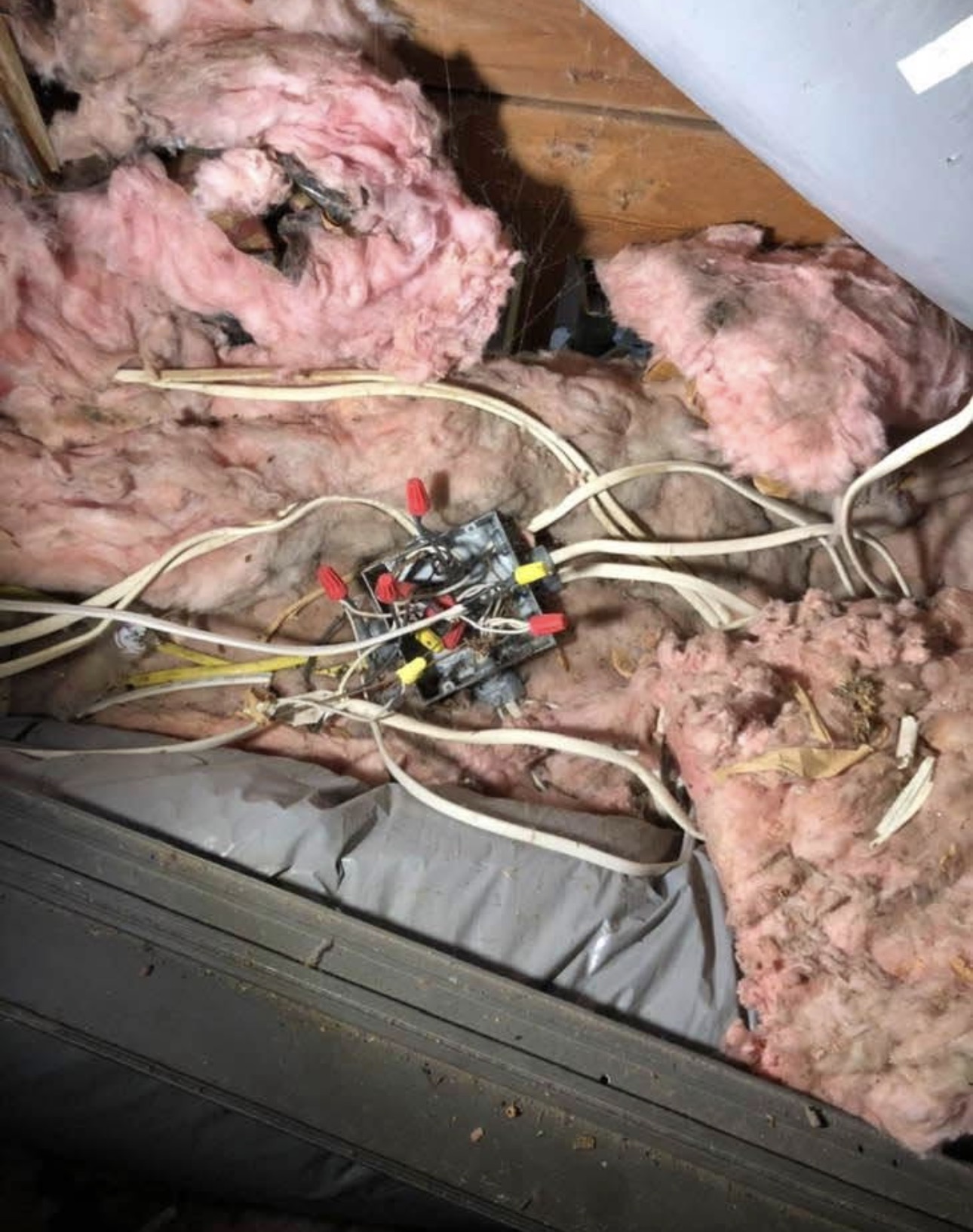 TWO Electrical Contracting Image