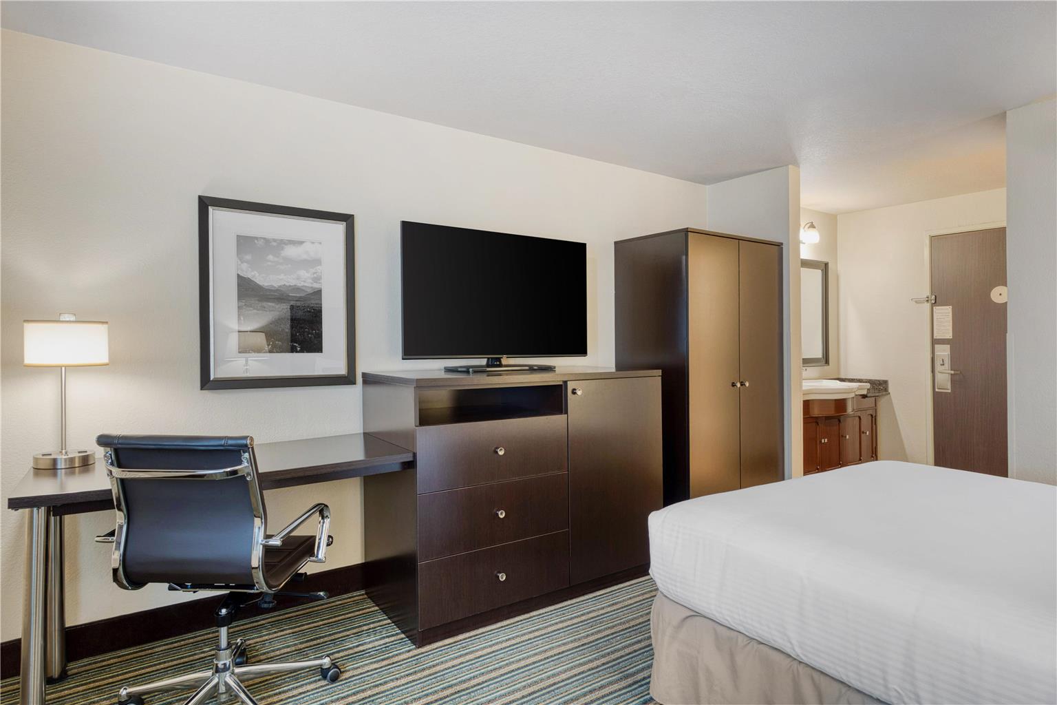 Best Western Alderwood Image