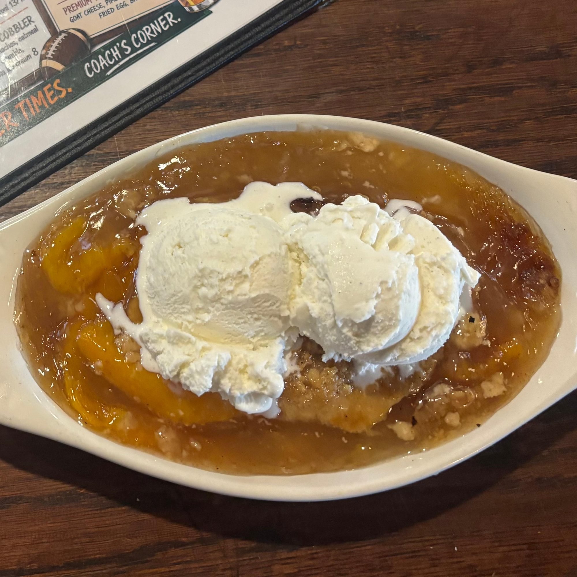 Peach Cobbler à la mode