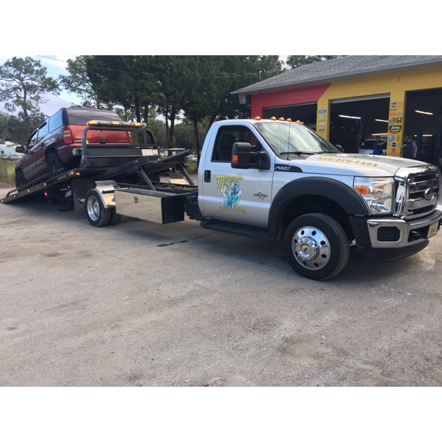 Spring Hill Towing Logo