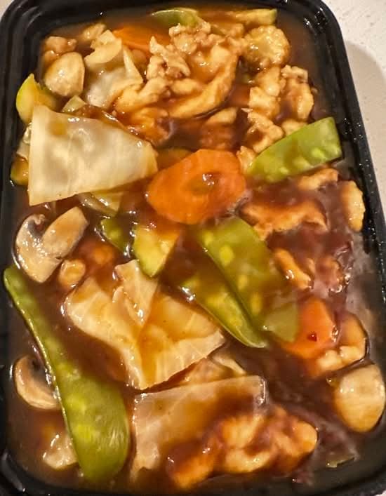 L28. Chicken with Garlic Sauce