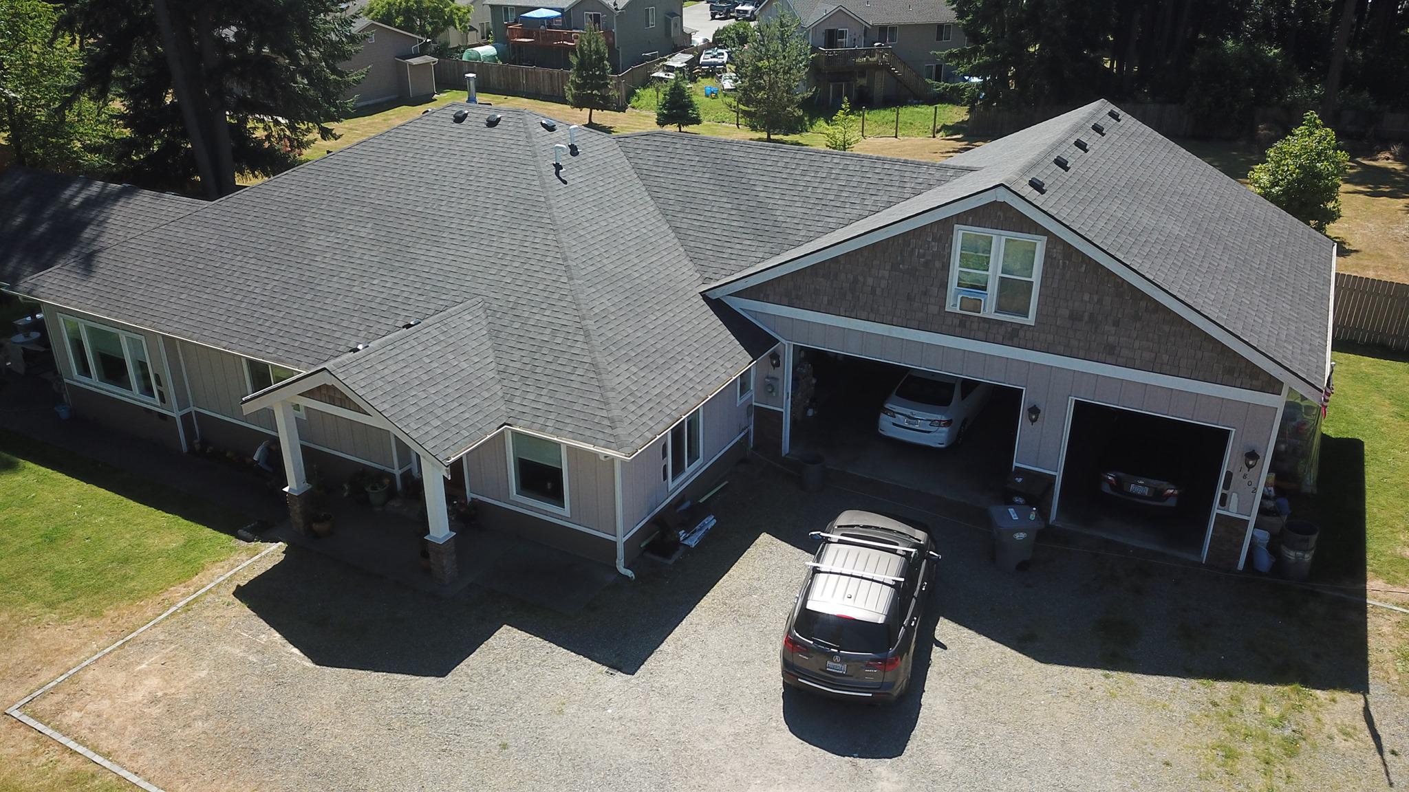 Supreme Roofing LLC Image