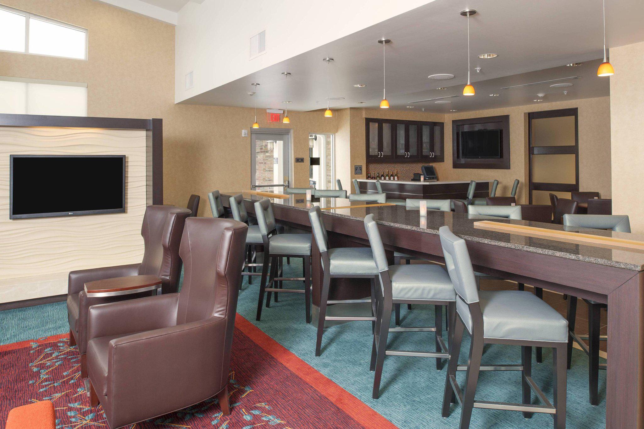 Residence Inn by Marriott Grand Rapids Airport Photo