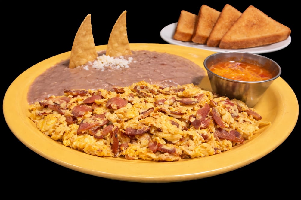 Huevos con Tocino