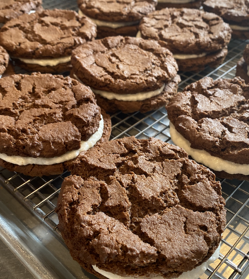 Huge Oreo Cookie (Vegan)