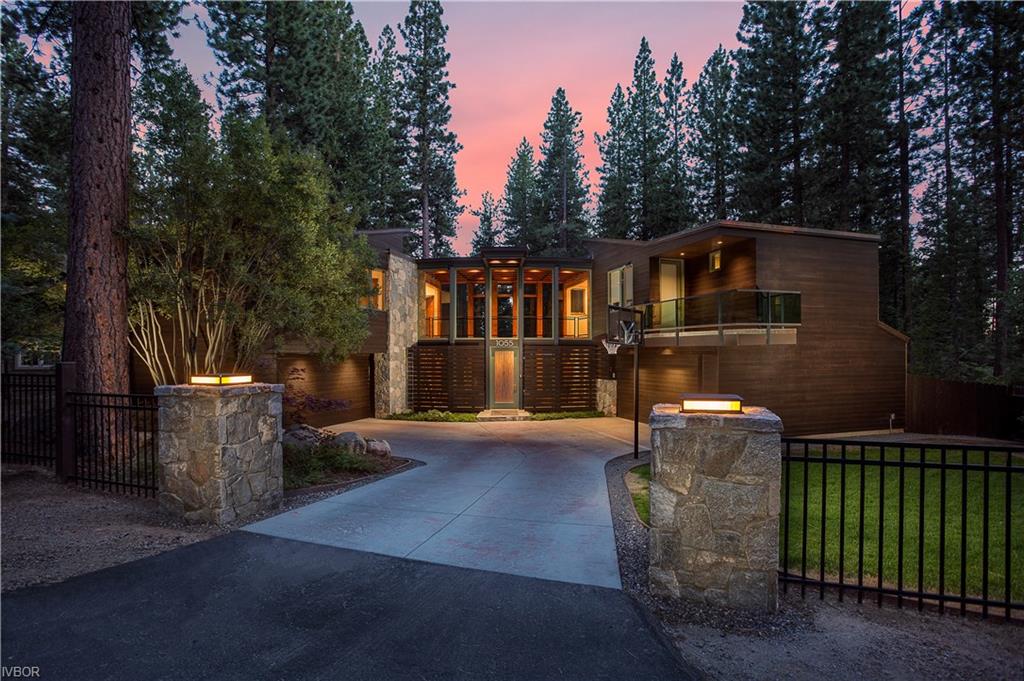 Tahoe Tony Tuoto EXP Luxury Hosting Realty Incline Village Image