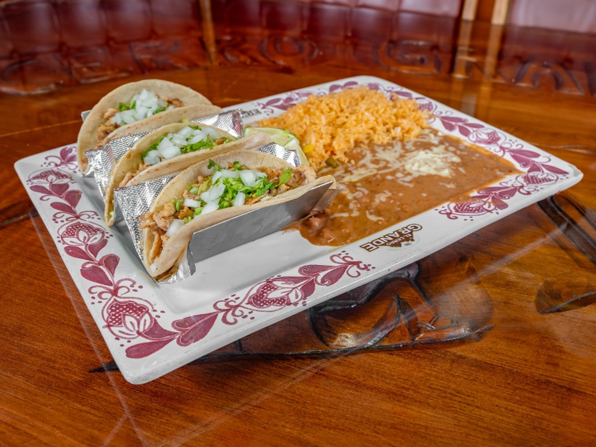 El Cerro Tacos Chick