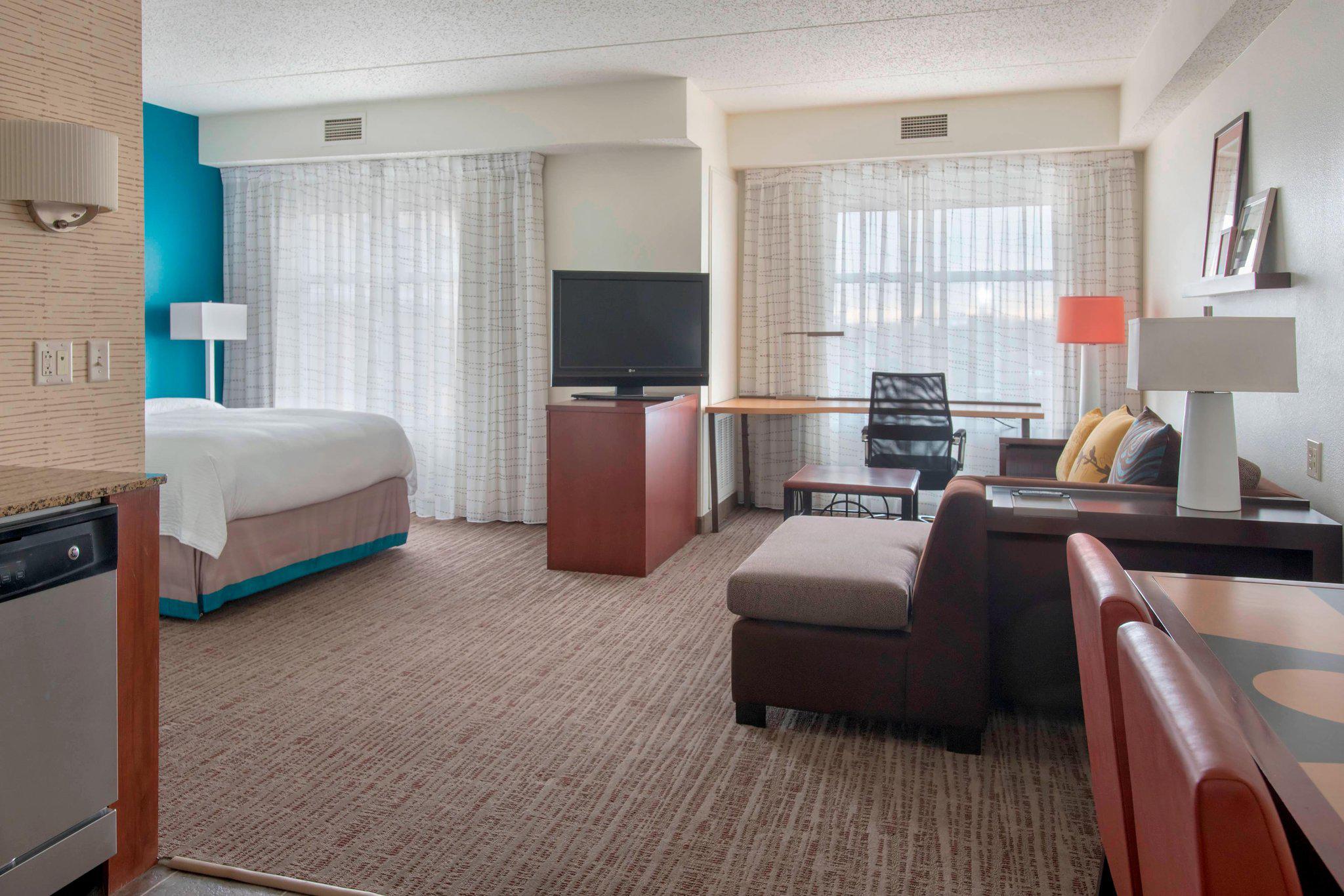 Residence Inn by Marriott Newark Elizabeth/Liberty International Airport Photo