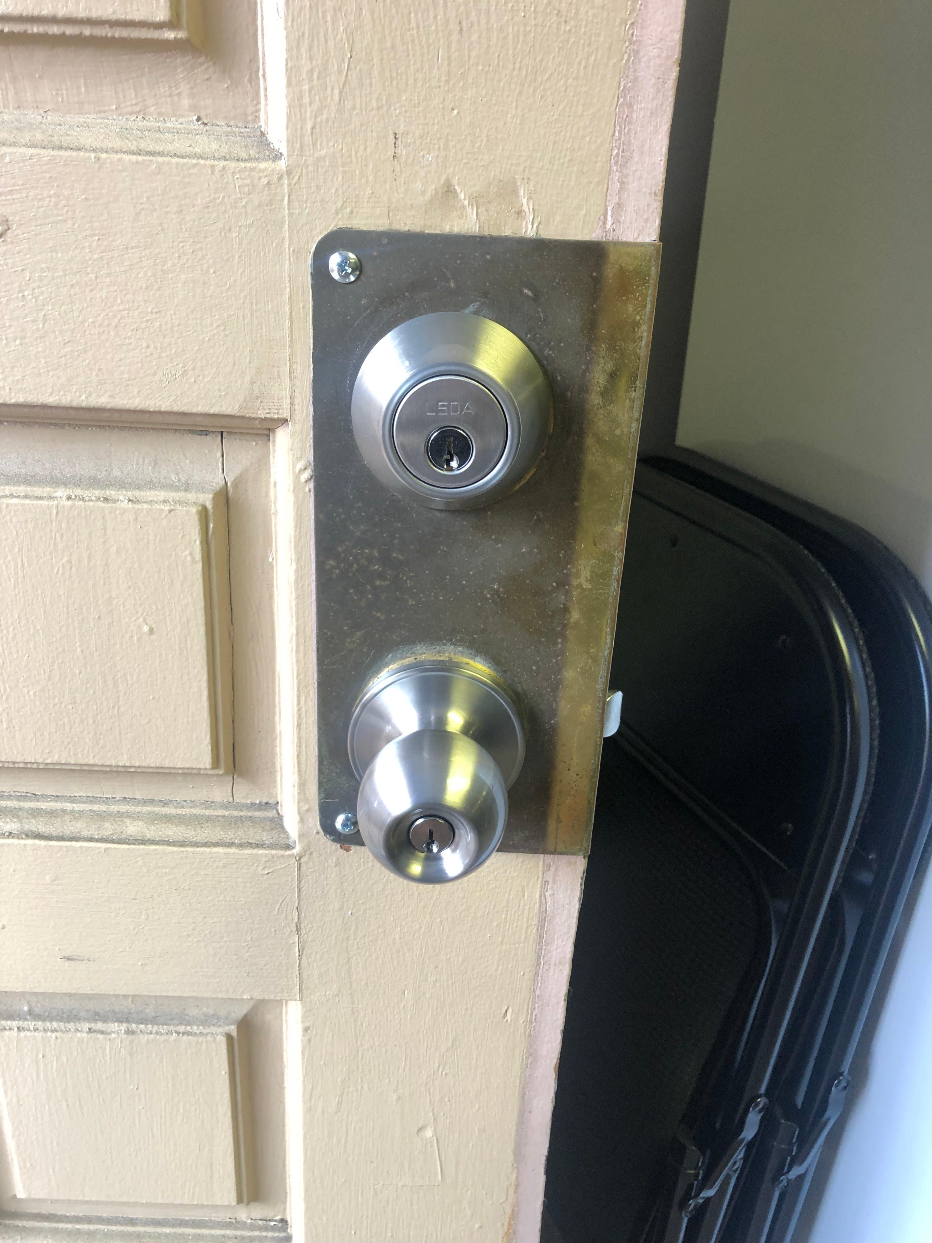 D&S Locksmith Image