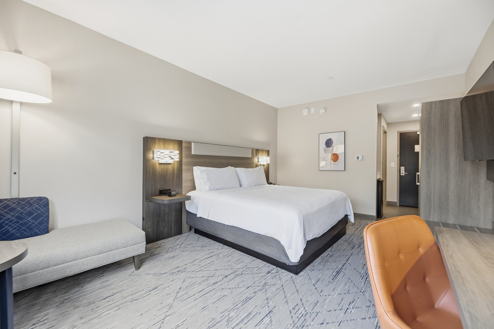 Holiday Inn Express & Suites Raleigh West - Lenovo Center by IHG Image