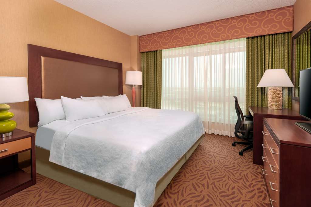 Embassy Suites by Hilton Omaha La Vista Hotel & Conference Center Image