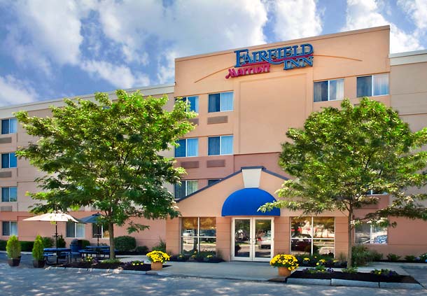 Images Fairfield Inn by Marriott Amesbury