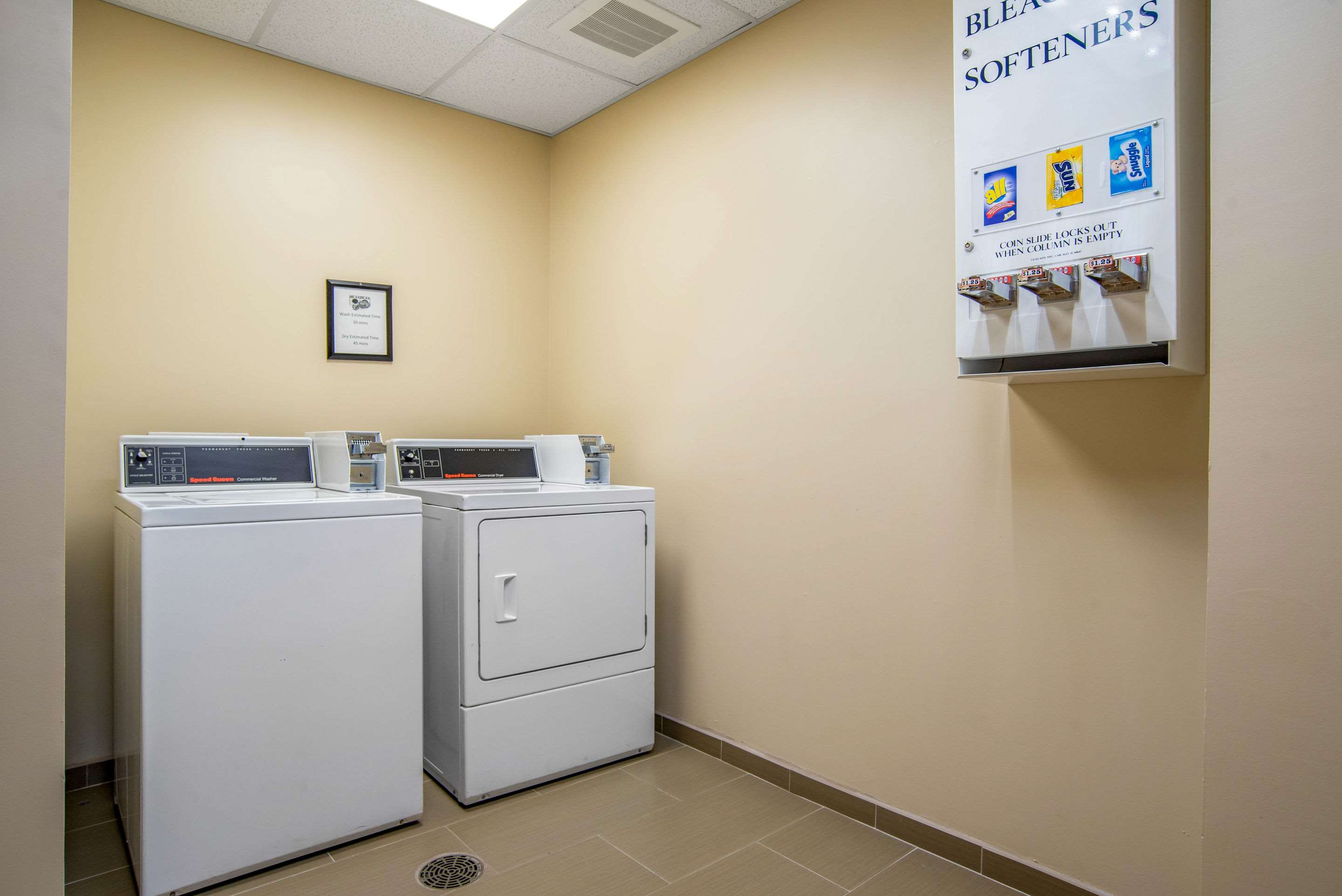 Comfort Suites Photo