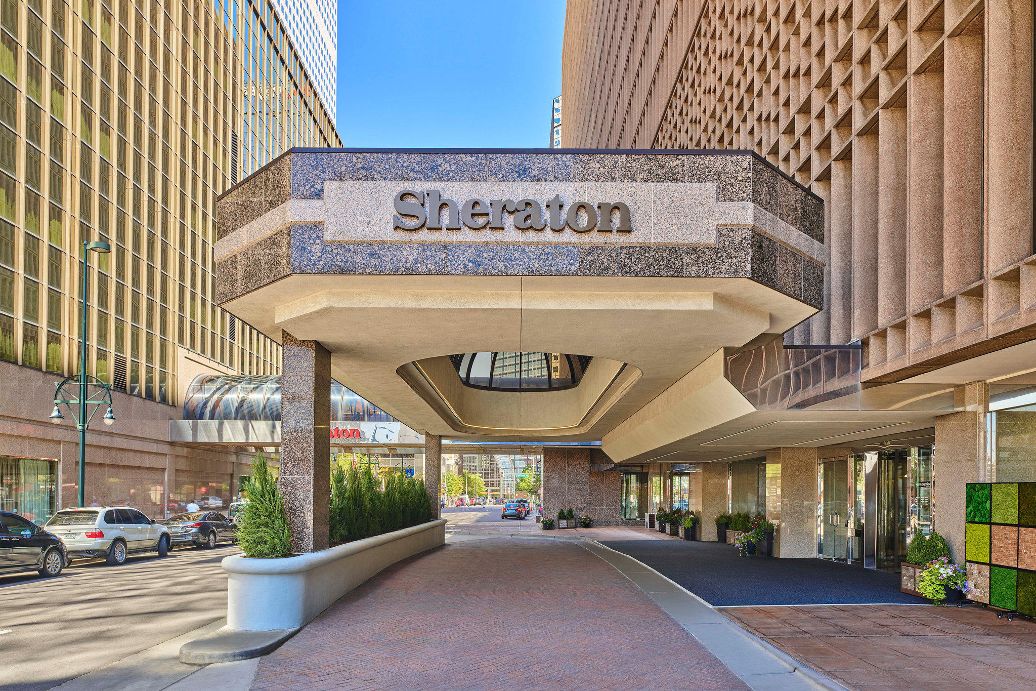 Sheraton Denver Downtown Hotel Photo