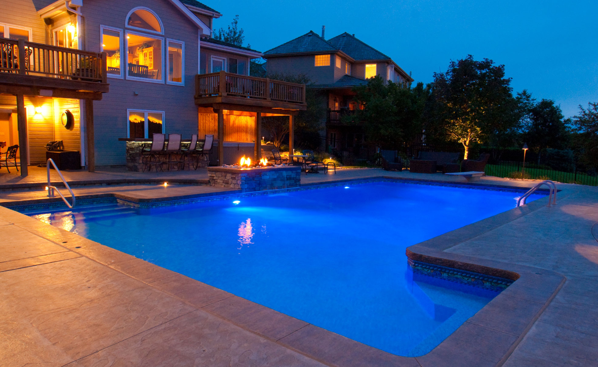 Outdoor Living Pool & Spa Photo