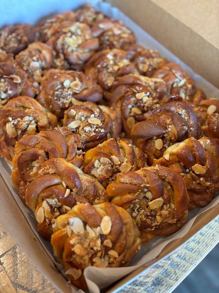 Almond bun