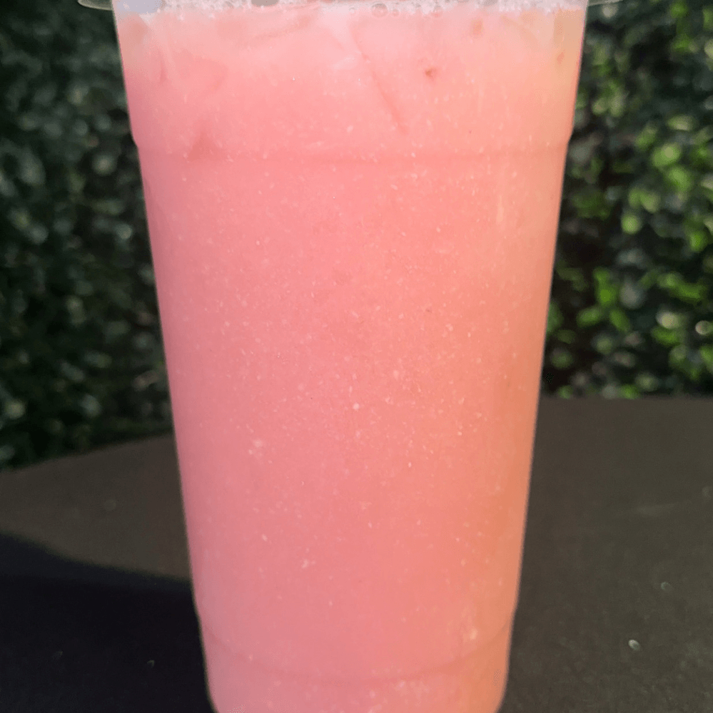 Strawberry Creme Pineapple Lemonade 32oz