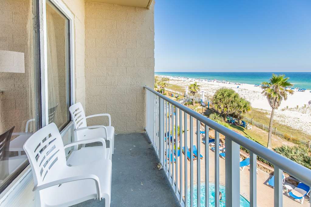 Hampton Inn Pensacola Beach Image