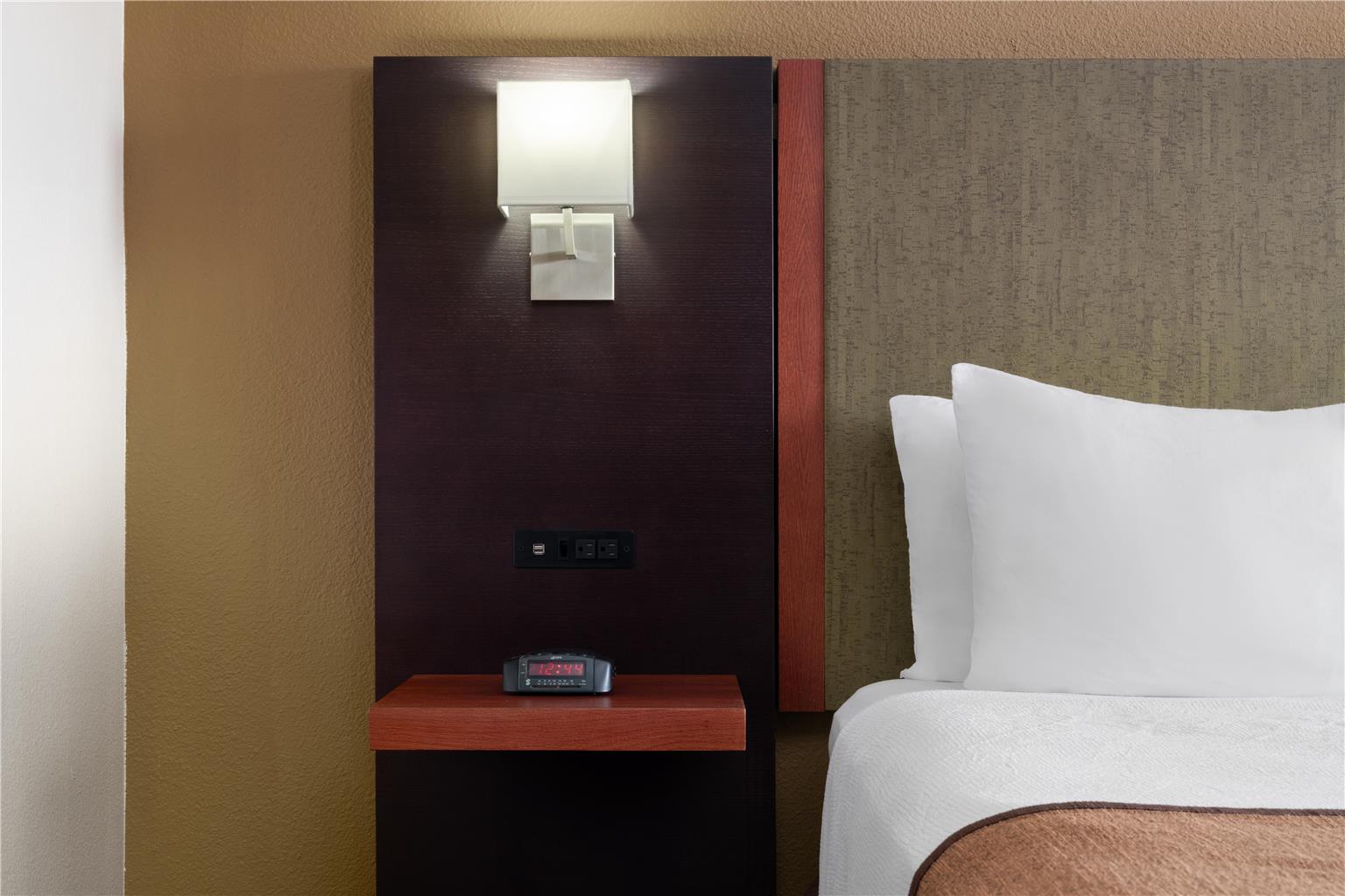 Best Western Discovery Inn Image